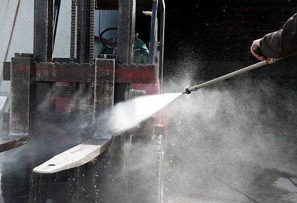 Best Roof Washing  in New York Mills, NY